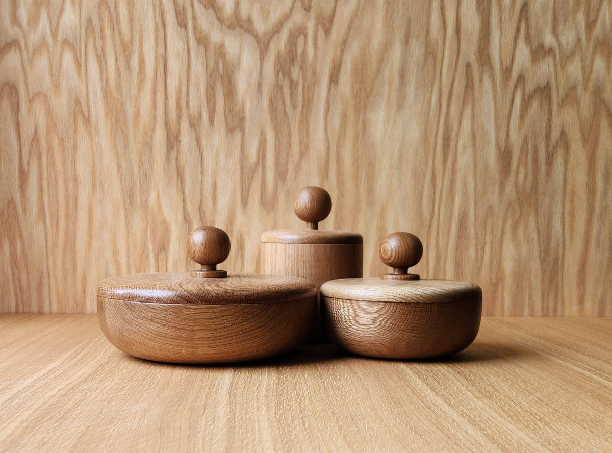 Oak Bowl Container with Circle Knob