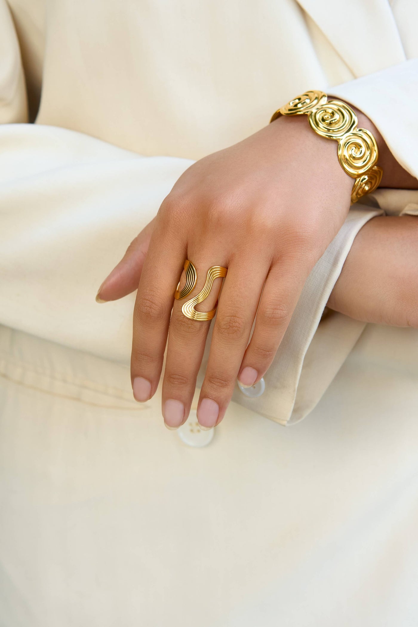 Opposites Attract Ring - 18K Gold Plated