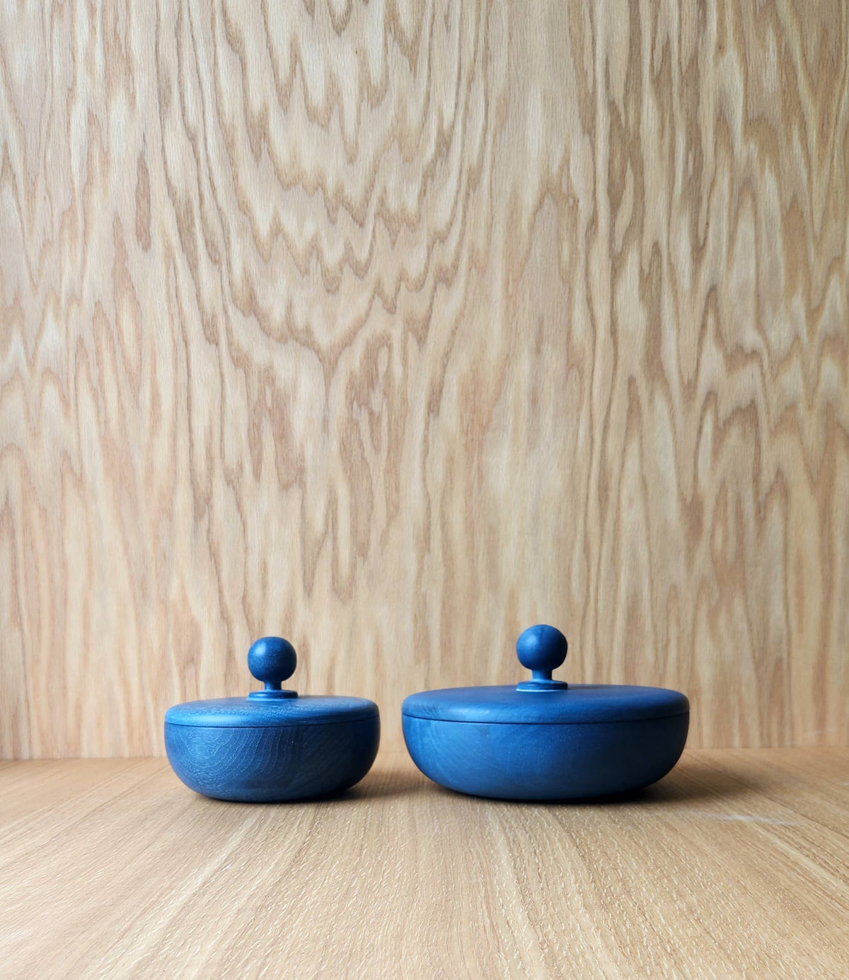 Oak Bowl Container with Circle Knob