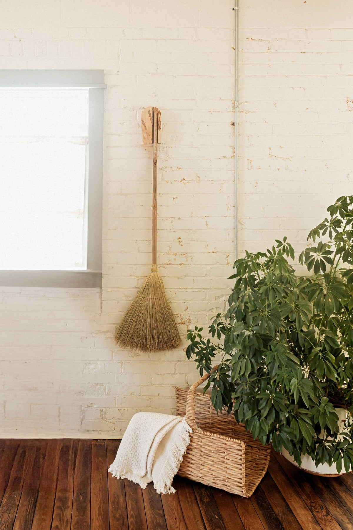 Lumber Broom