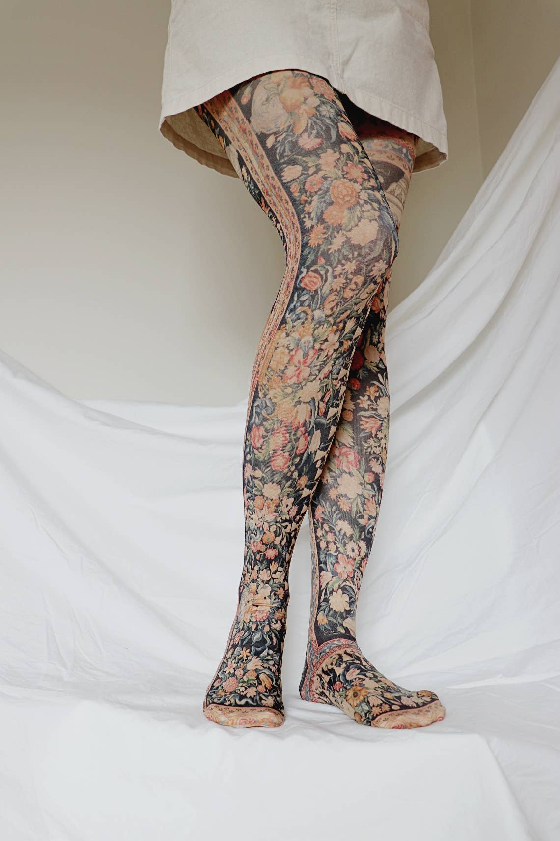 Savonnerie Printed Art Tights