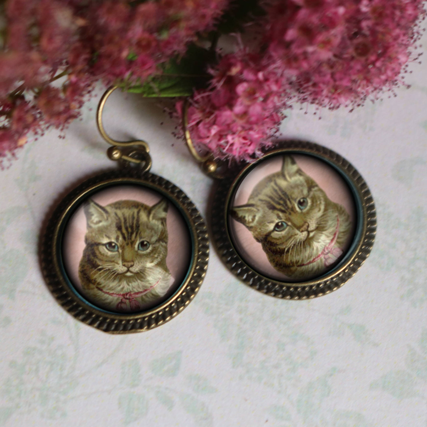 Best Friends Victorian Tabby Cat Earrings